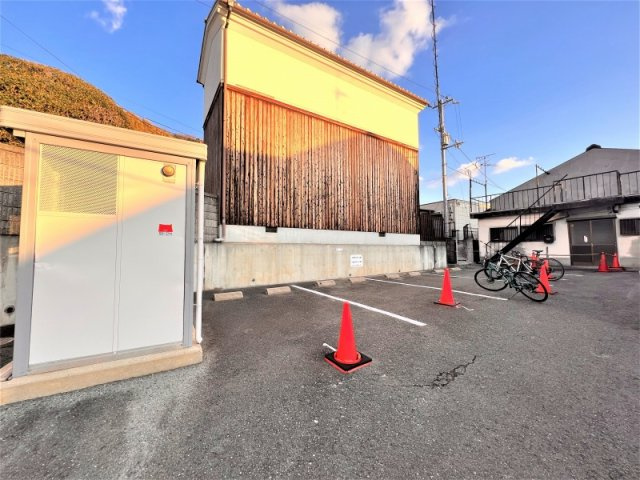 【その他】 | レオパレス中垣内 | 駐車場は別料金となります。