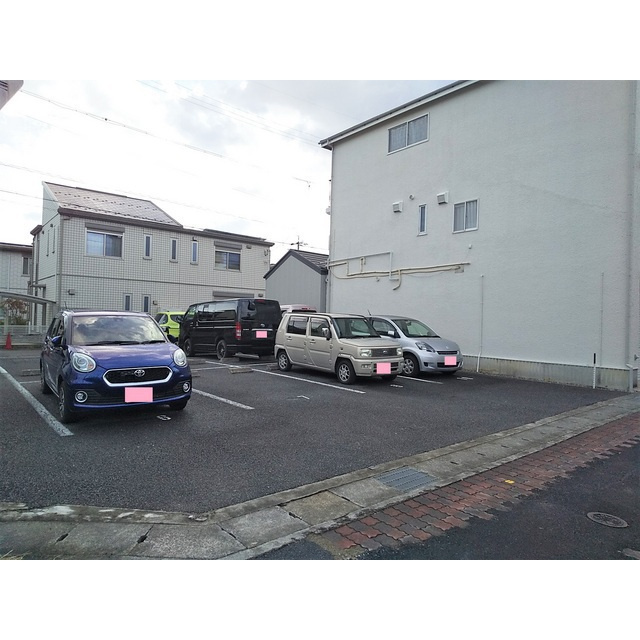 岐阜市正木の駐車場の外観