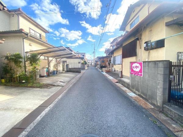 和歌山市井辺　中古戸建の前面道路含む現地写真