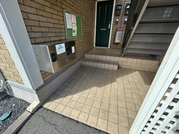 【エントランス】 | リビングタウン観音寺　A棟