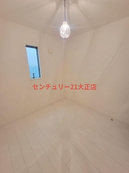 平尾2丁目貸家の洋室