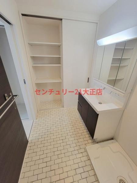 平尾2丁目貸家の洗面所