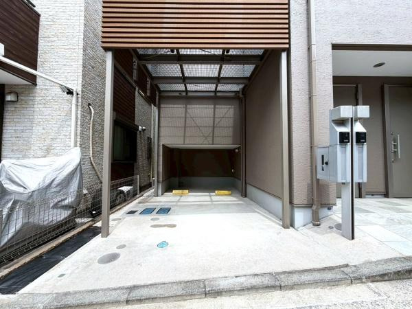 横浜市鶴見区北寺尾７丁目の中古一戸建の駐車場
