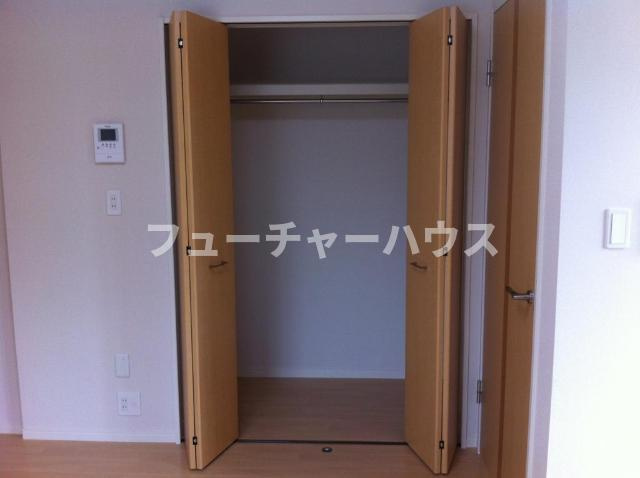 ヴィレッジコンフォート(Ｖｉｌｌａｇｅ　Ｃｏｍｆｏｒｔ）の収納|クローゼット