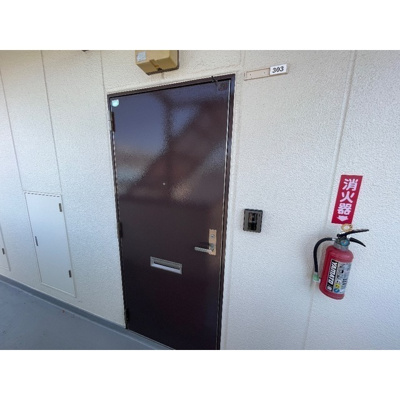 【玄関】 | メゾンブランシュ三鷹新川