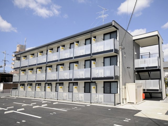 レオパレス松山インターⅡの外観