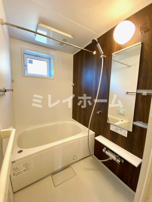 East Avenue Aの浴室|同建物内、別のお部屋の参考写真になります。