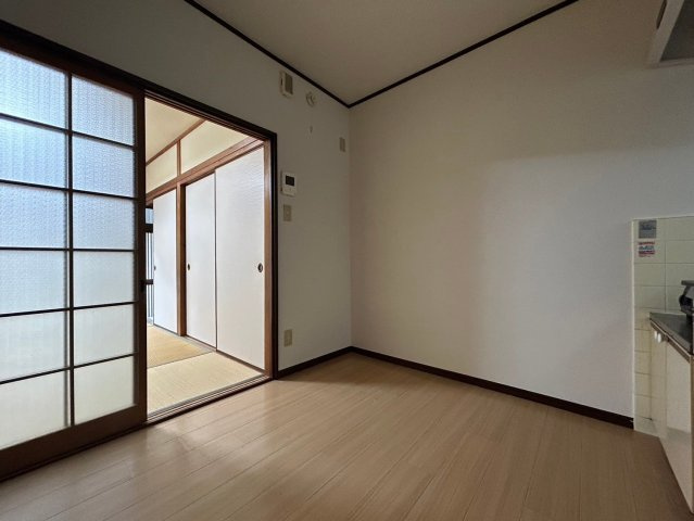 福田4丁目戸建の居間・リビング
