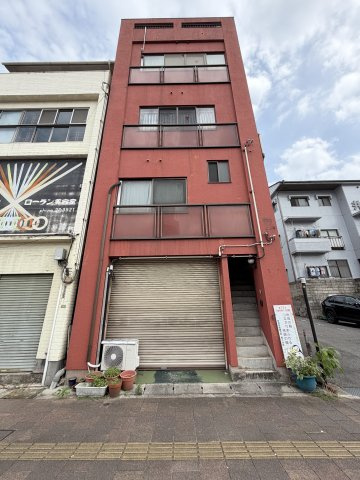 呉市本通6丁目　土地の外観|侵入口となる道路面とフラットな敷地です。