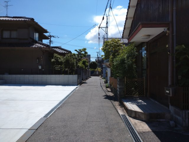 中井三丁目6番19号（A-12）の前面道路含む現地写真