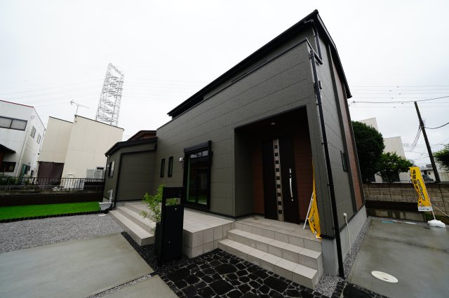 新築　高崎市江木町第12　Livele Garden.S　１号棟の外観|現地写真　2026年8月完成！物件のご内覧等、お気軽にお問合せください♪　							
　							
