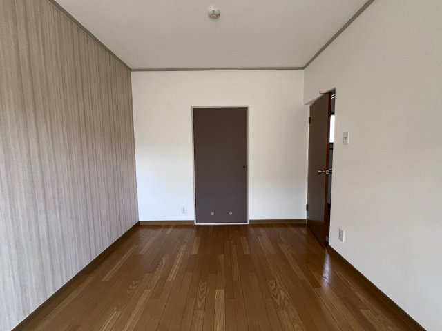 タウンハウス今寺1の洋室