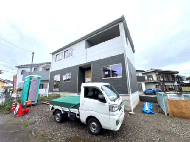 新築　高崎市上大島町第3　クレイドルガーデン　１号棟の外観|現地写真　2026年10月完成予定！類似物件のご内覧等、お気軽にお問合せください♪　							
　							
