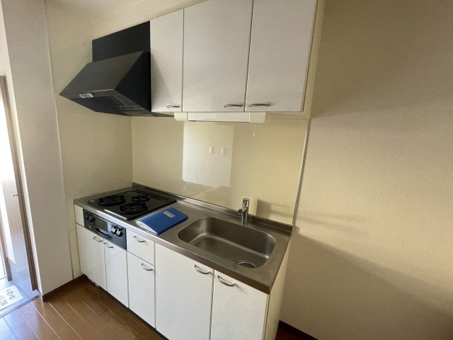 アンプルール リーブル すみれⅠのキッチン|別部屋同一間取りのお写真となります。