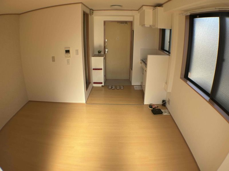 キャスル塚口の玄関|ゆったりとした玄関です