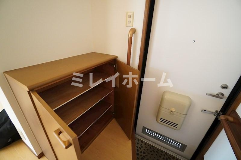 フォレスト山王の玄関