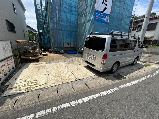 新築　前橋市青柳町　Heartful　Town　A号棟の駐車場|現地写真　駐車スペースは並列2台分可能です！
