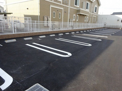 【駐車場】 | エース・１ | 駐車場に車を止められます