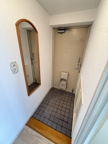 グリーンコーポ篠原第２　H棟の玄関