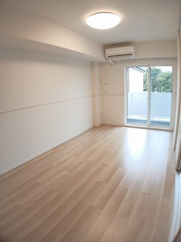 菊池郡菊陽町大字久保田の賃貸マンションの居間・リビング|ゆったりとしたリビングです