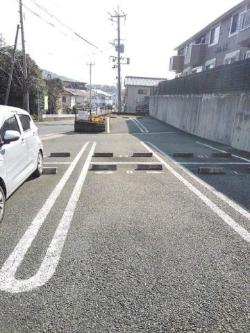 熊本市北区清水亀井町のアパートの駐車場|駐車場があります