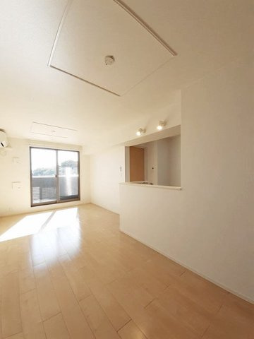 熊本市東区神園２丁目のアパートの居間・リビング|リビングです