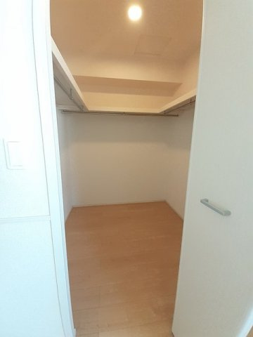 熊本市東区小山７丁目のアパートの収納|たっぷりとした収納スペースです