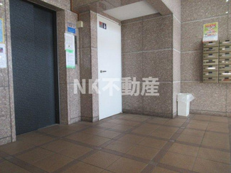 【エントランス】 | 建物の内部です