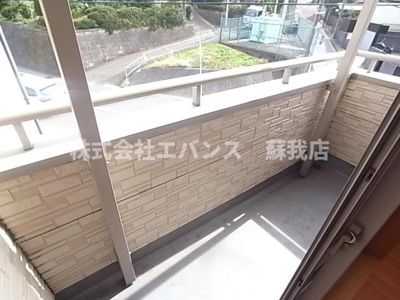 【バルコニー】 | ロングアイランドヒルツE | お洗濯にも便利なバルコニー付き