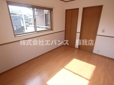【洋室】 | ロングアイランドヒルツE | きれいな洋室です