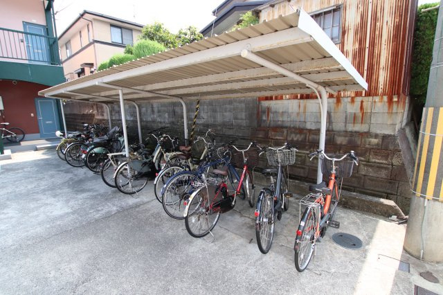 【その他共用部分】 | アンビエンテ茱萸木 | 駐輪場