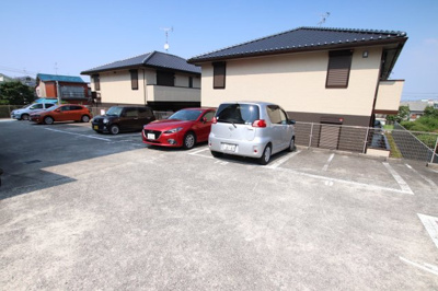 【駐車場】 | アンビエンテ茱萸木