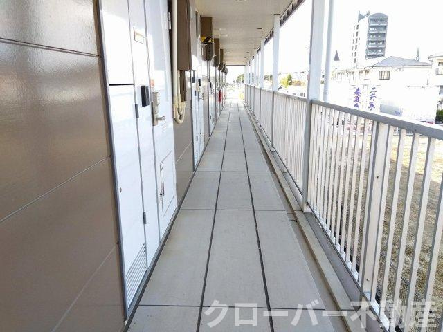 レオパレスヴィルヌーブのロビー