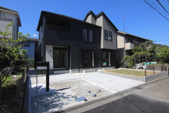 横浜市金沢区東朝比奈1丁目 新築戸建て【仲介手数料無料】カースペース2台