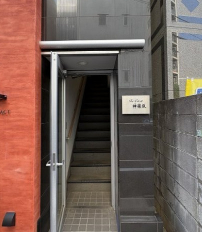 TU CASA神楽坂のエントランス