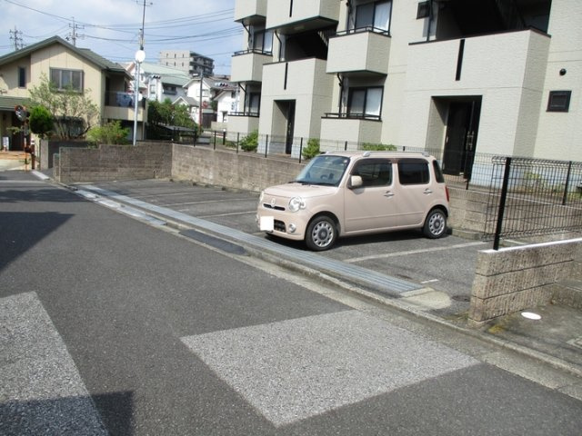 【駐車場】 | ドゥリームアイ・エス