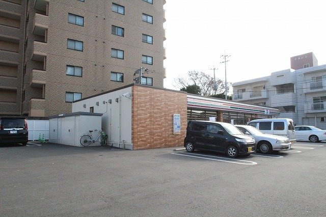 熊本市中央区国府４丁目のアパートの周辺|セブンイレブン出水二丁目店まで650m