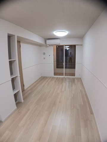 菊池郡菊陽町大字津久礼のアパートの居間・リビング|こちらの居間で趣味の時間をお楽しみください