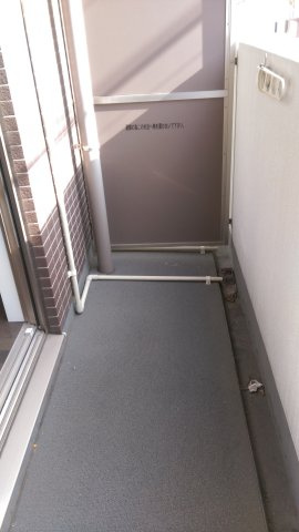 グローバン森下のバルコニー