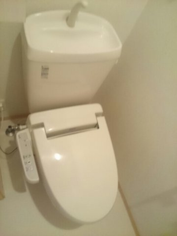 合志市豊岡のアパートのトイレ|落ち着いたトイレです