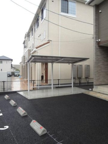 合志市須屋のアパートの駐車場|駐車場に車を止められます