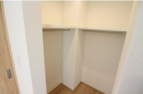 ＲＥＧＡＬＥＳＴ六番町の収納