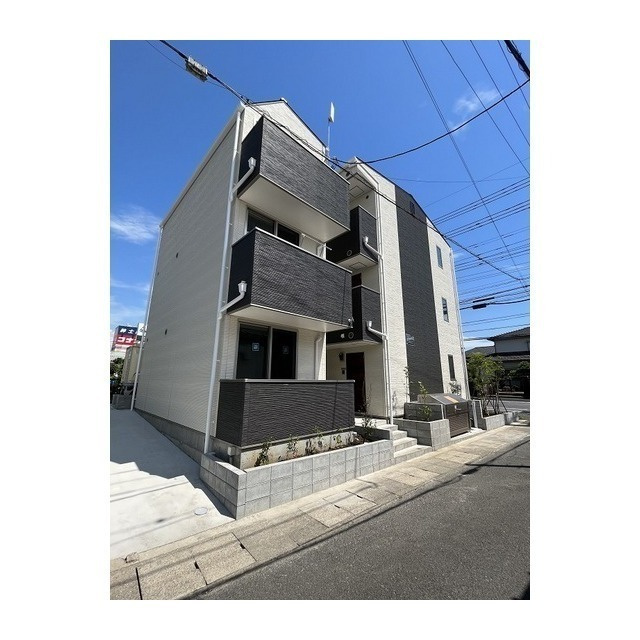 落ち着いた雰囲気の外観です