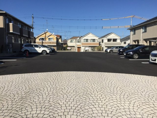 【駐車場】 | GLADIOLEISHIIA棟(グラジオールイシイエートウ)