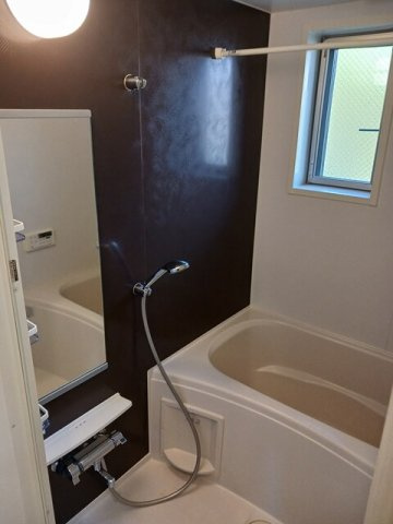日々の疲れを癒すお風呂付です