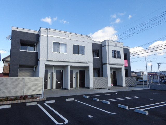 プライムコート石橋の駐車場|外観写真（昼）