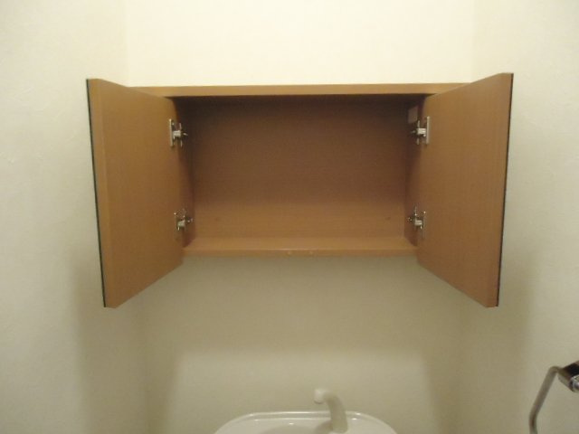 トイレ収納棚