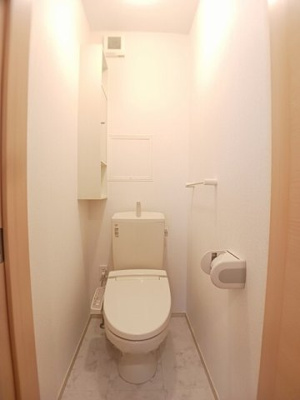 【トイレ】 | ラピスⅡ | ゆったりとした空間のトイレです