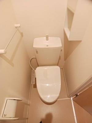 【トイレ】 | ラフレシールＤ | トイレです