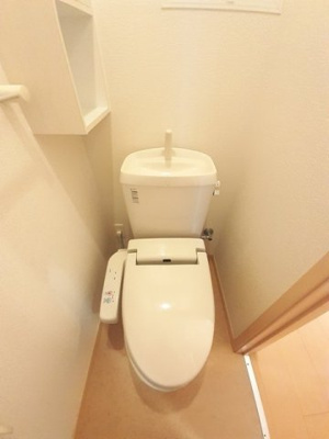 【トイレ】 | グランリーオＢ | 落ち着いた色調のトイレです